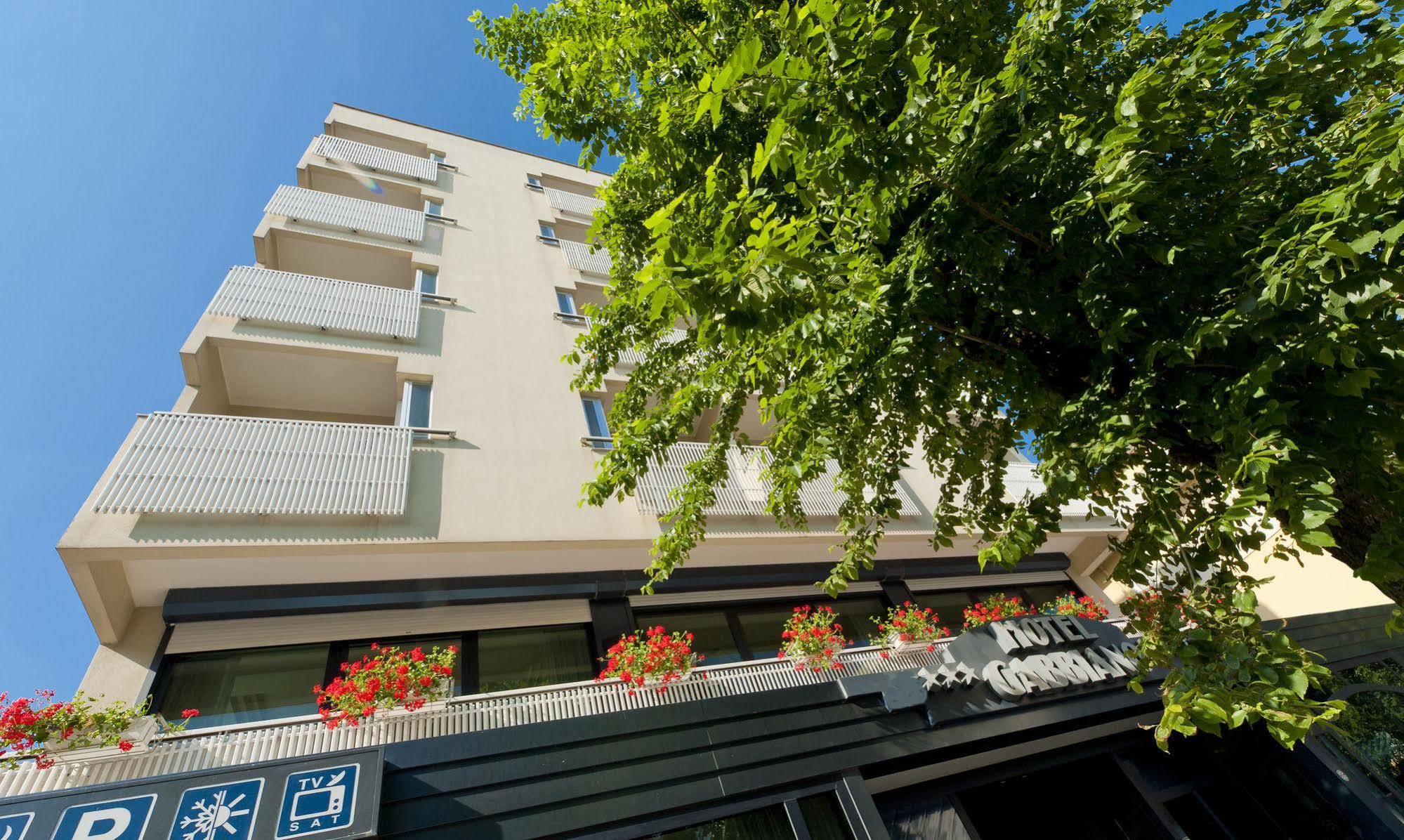 Hotel Gabbiano Cattolica Exteriör bild